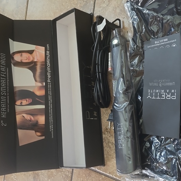 ✨ Pretty In A Minute 2” Keratin Smart Flat Iron Titanium & Ceramic Blend + GIFTS - Picture 6 of 13